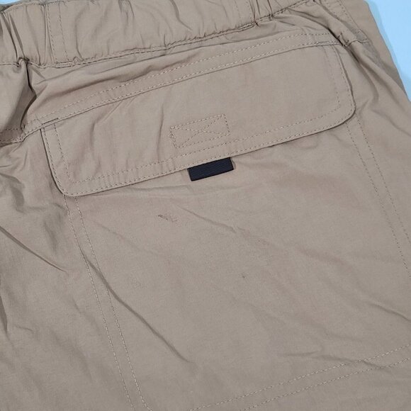 EMS Camp Cargo 10" Bermuda Shorts Fossil Men's Size 36 NWT Small Spot On Back - Picture 9 of 9